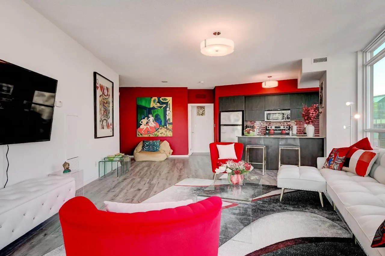 Spacious Lux 2Bd Downtown Toronto With Parking! Apartment